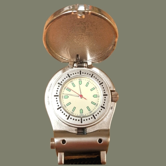 Rare vintage Golf watch carabiner flip open  silver retro watch green & red face - Picture 6 of 16